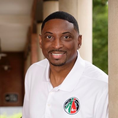 Michael Phillips Sr. is a writer based in Rolesville, NC. He enjoys coaching youth basketball and making a difference in his local community.