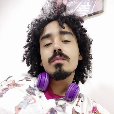 Bicha Loka, preta e favelada
Estudante de História - UNESPAR 📚
