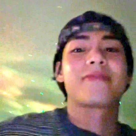 kimkina02's profile picture. l love myself 💜