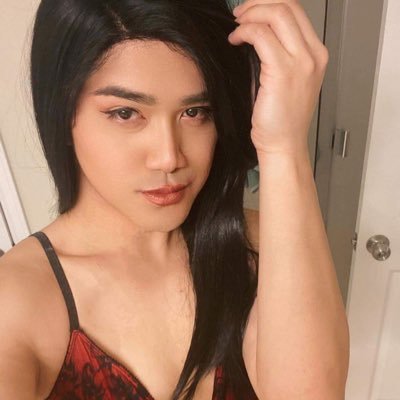 only for 18 + NSFW contents. Asian CD going around TX for fun and adventures. New contents every 2 weeks. I like to take vids and decided to open a JFF.