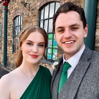 g0rgey's profile picture. Pronounced Georgie. Gee. 80% leg, 27, do a bit of singing. 1/700 of @barnsleychoir ✨