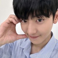j ✵ exist (@loevbbh) 's Twitter Profile