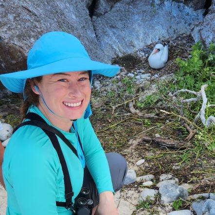 Animal and nature advocate. PhD Student @NDBiolog w/ @HeidingerBritt. Masters from Cal Poly Pomona. Graduate of Colo State Univ. She/Her