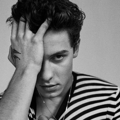 photos, gifs and videos content.
FAN ACCOUNT.
If you don't respect shawn you are not welcomed.