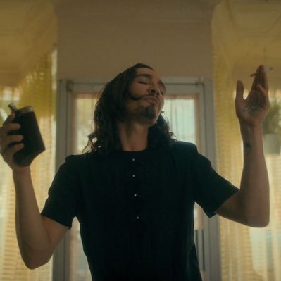 tfwsys's profile picture. system . 21y . too many fronters help