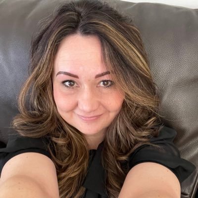 DJJazzyMandi's profile picture. 