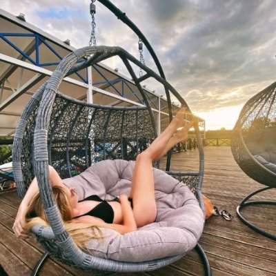 TStimmellN's profile picture. Hi everyone, my name is Laura, I'm learning how to use twitter, it's a pleasure to meet you all here