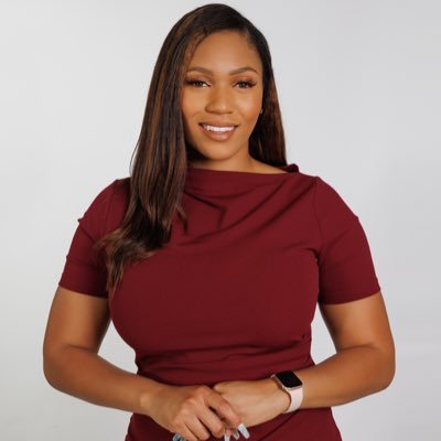 AHatcherNews's profile picture. Find your greatness, Overcome your fears | UCF Alumna| Reporter @WJXT4