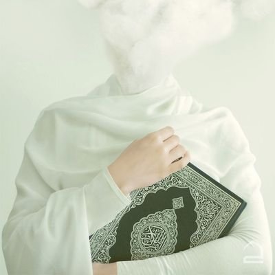 كُلُّ شَيْءٍ بِيَدِ الله فَاطْمَئِنَ يَا قَلْبي