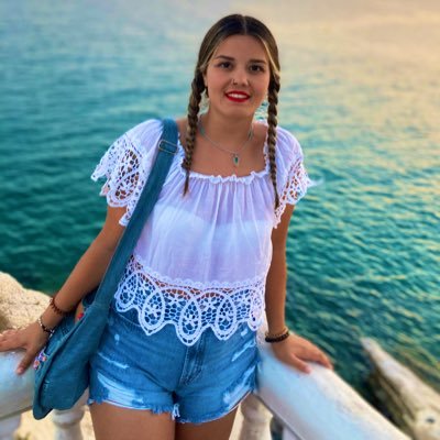 aitanaa96's profile picture. Si el diablo anda siempre invitándote a mirar tu pasado, debe de haber algo muy bueno en el futuro que el no quiere que veas.∞ 🙈🙉🙊