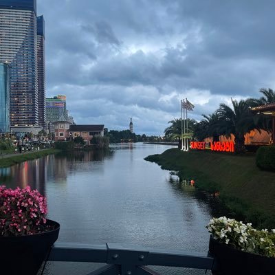 Xixiix18's profile picture. awake in another state