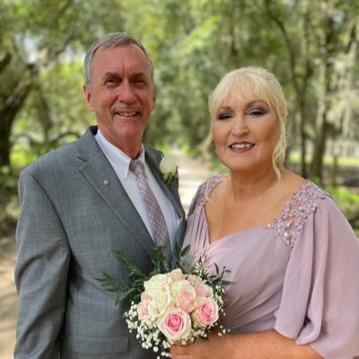 Married to Carroll Johnson. Mother of Tye and Cali with two bonus daughters Anna and Sara! I am so blessed! I š teaching and coaching at Tift County!