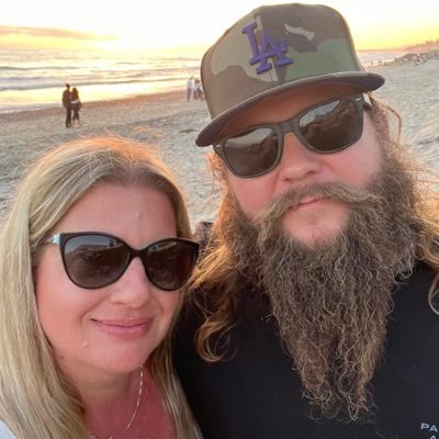 BradyHall_55's profile picture. Be happy.
