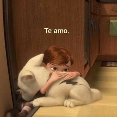 no son indirectas, estoy escuchando música