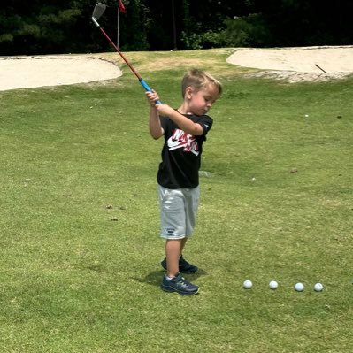 GolfLab852's profile picture. 