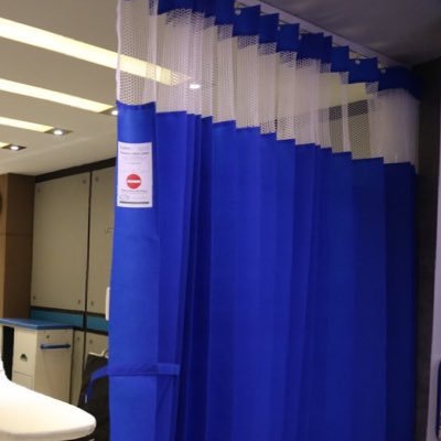 We are a manufacturer of disposable medical curtains, using non-woven materials with flame retardant and antibacterial properties, made in China.