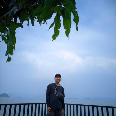 Razihelyeah's profile picture. Yeet