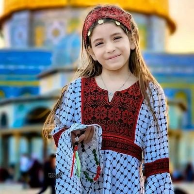 Hand in hand, let's create a bright future✊
Show your sympathy and solidarity with Palestine🇵🇸✌
Give others hope in life🌻
Support the children of Palestine