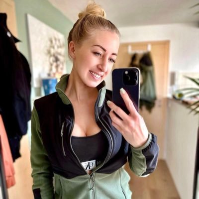 GOD FEARING 🕊️PRIVATE FIGURE! INVESTOR,CHART ,📊 LIFESTYLE 📚🕊️ EXPERT IN CRYPTO TURNOVER💞