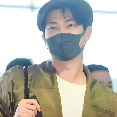 Kimnamjoon76920's profile picture. 