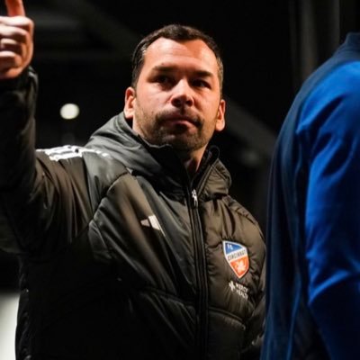 FORMER PLAYER - Assistant COACH FC Cincinnati (MLS). VINOTINTO Perseverar !