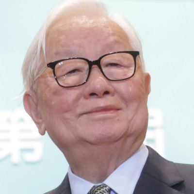 Morris Chang is a Taiwanese-American businessman who built his career in the United States and subsequently in Taiwan. I am the founder of TSMC,Into businesses