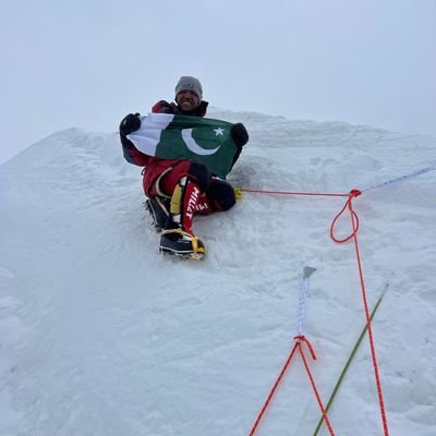 a Dreamer a Learner a Fighter |
Giving up is not an option | RT are Not Endrosment