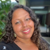 Vanessa Chica (@poetrychica) 's Twitter Profile