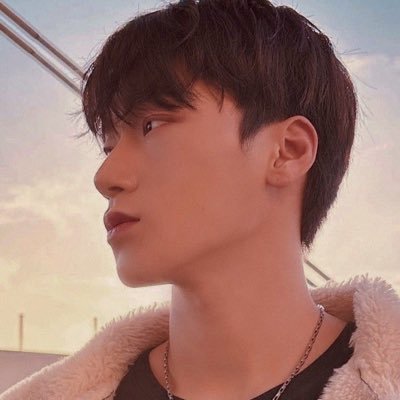 cmonmaddie's profile picture. Multi | she/her | 22 | ATEEZ (ult), SKZ, TXT, Enha, SVT, TBZ |