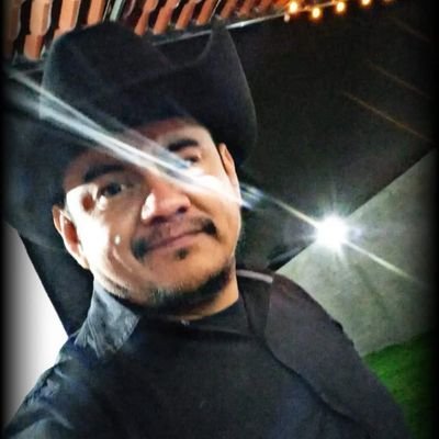 adan116818's profile picture. 