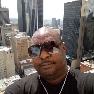 Grown Ass Man. Sports, movies, music. Romantic fella. La Lakers, Florida st Seminole, Duke Blue Devils, Die Hard Dallas Cowboys fan. Just a cool dude 😎