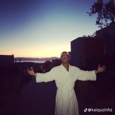 Cr7thegoat71340's profile picture. 