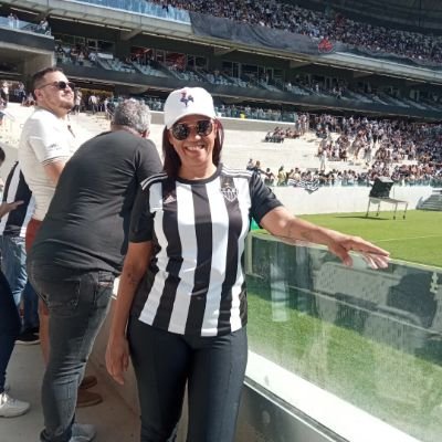 Torcedora apaixonada pelo Galo mais lindo do mundo 🤍🖤
Clube Atlético Mineiro, Galo Forte e Vingador.