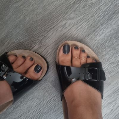 telegram : My little butterfly
One picture bought get another one free

Come and see my feet pictures on my footlove https://t.co/byM1xlxvfu.