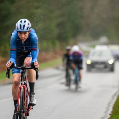 Chemical Physics Undergrad at University of Glasgow with some bike racing and riding on the side.