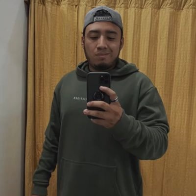Emprendedor, Montañista, Ingeniero en proceso, Android Developer, Si te caes n veces levántate n+1 veces / Isaias 41:10.