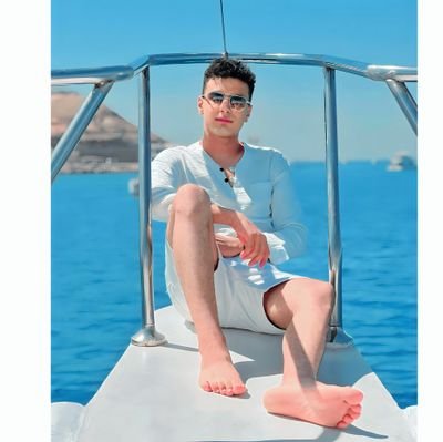 BasmAlrys's profile picture. طول ما اناا موجود أنت مالكش وجود🖤👻