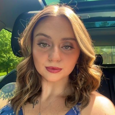 Er1caMerr1ll's profile picture. 🗺❤️📚🏕️