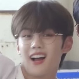 gyuv_in's profile picture. severe case of gyuvinitis