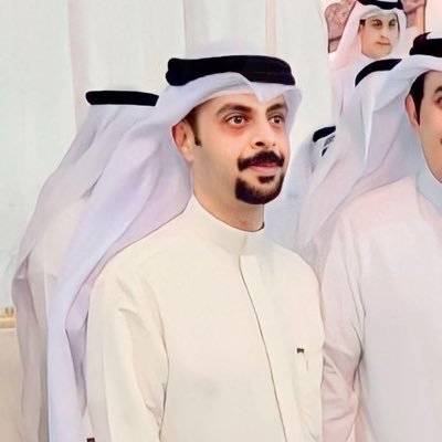 صحفي سابق