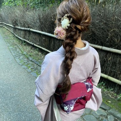 シングルマザーとして毎日を大切に生きています🌸
銀行の貸款部門で審計師として勤務💼 40歳までにリタイアが目標✨
音楽と読書が好きで、ピアノは10級🎹 心理学・経済学に興味あり📚
旅行とグルメを楽しみ、ヨガや水泳で心身をリフレッシュ🍵