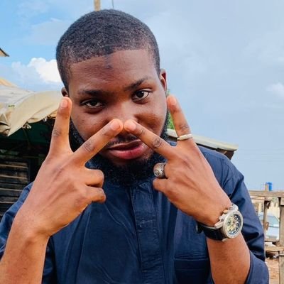 Iabdeeqadeer's profile picture. #being myself... MAN UTD dye hard fan💯💯 mad gamer😎😎😎