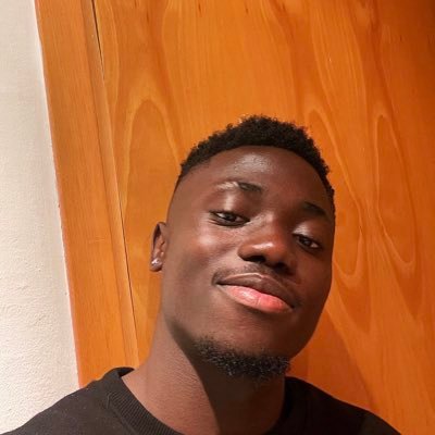 Athlete 🎶 ⚽️ 🏋🏿 Living to acquire knowledge but it doesn’t necessarily mean I’d apply all of it🌚🫱🏿🫲🏾 no1 @bugzymalone fan😮💨