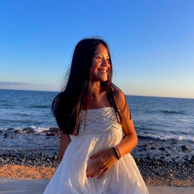 estreellaalr's profile picture. 