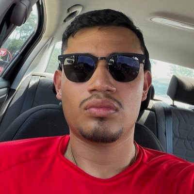 arrrmdo's profile picture. 21 | ⚽️