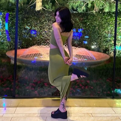 gabrieIIe__'s profile picture. professional dancer • she/her • INTP-T