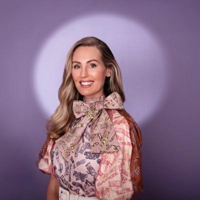 Host Astrology Coach podcast @iheartradioau Resident Astrologer https://t.co/0ECPyXRynx Horoscope columnist for Mamamia