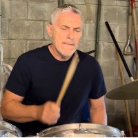 Andy Ostroy (@andyostroy) 's Twitter Profile Photo Andy Ostroy (@andyostroy) 's Twitter Profile Photo