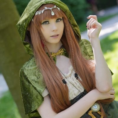 Hii, I'm a small Cosplayer from Germany and I'm just here to share my Cosplay Journey ^^