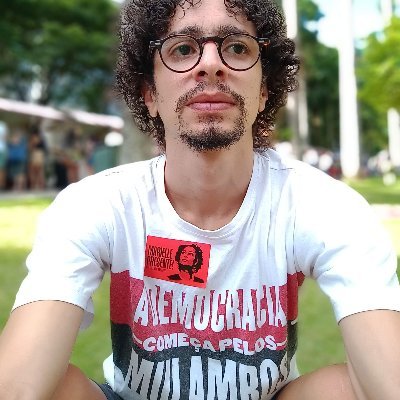 Cria da Maré, Rubro Negro e pai de dois, filho de nordestinos, da Pastoral da Juventude, do CPV Maré, Bibliotecário...
@sebenzequeda